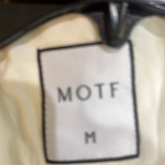 WHITE PREPPY WOMENS PEARL BELT SATIN LAPEL BLAZER - Picture 6 of 9